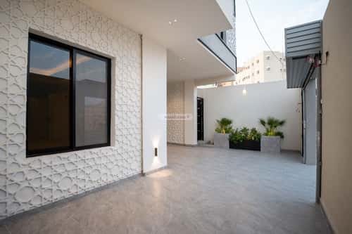 فيلا 317.33 متر مربع جنوبية على شارع 15م السلامة، مكة المكرمة