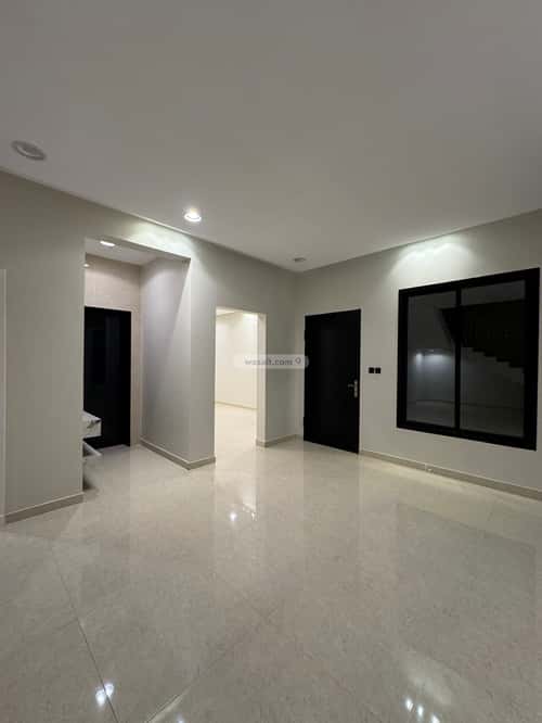 Villa 250 SQM Facing West on 15m Width Street King Fahd, Eanizah