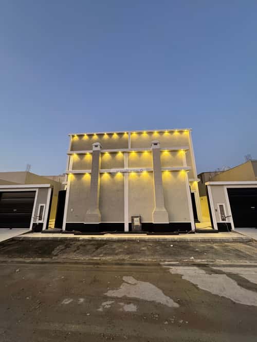 Villa 250 SQM Facing West on 15m Width Street King Fahd, Eanizah