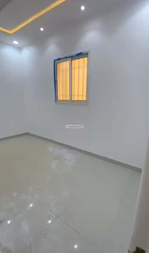 فيلا 300 متر مربع جنوبية على شارع 15م مشرفة، الهياثم