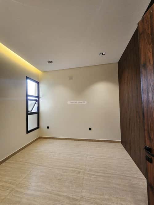 Floor with 5 Bedrooms Az-Zahra, West Riyadh, Riyadh