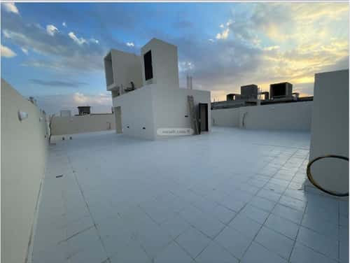 فيلا 500 متر مربع شمالية على شارع 20م عقرباء، الجبيلة