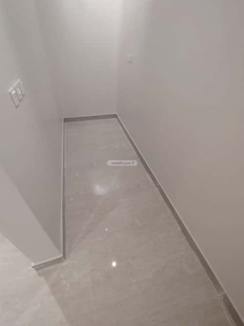 5 bedroom villa in Al Janadriyah