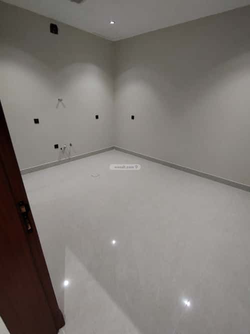 Floor 213.67 SQM with 3 Bedrooms King Faisal, East Riyadh, Riyadh
