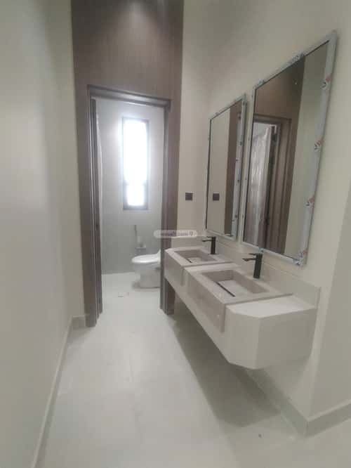 Floor 215.68 SQM with 5 Bedrooms Ar-Rimal, East Riyadh, Riyadh
