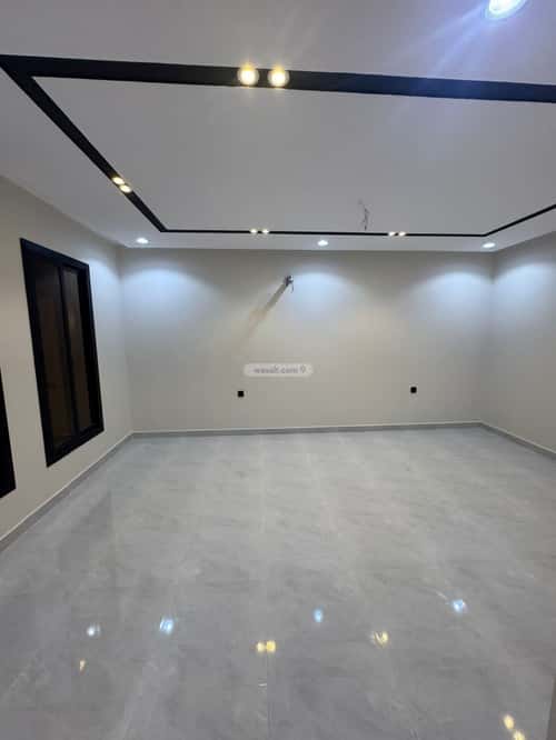 Villa 300 SQM with 3 Apartments Facing East Al Rahmanyah, East Jeddah, Jeddah