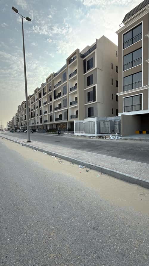 Apartment with 3 Bedrooms Al Bahr, Khobar