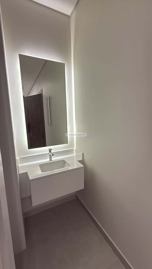 Apartment with 3 Bedrooms Al Bahr, Khobar