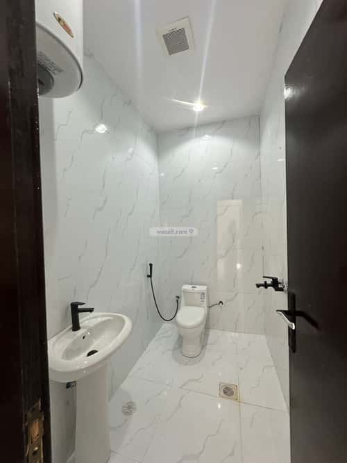 Villa 567 SQM Facing West on 15m Width Street Ar-Rabi, North Riyadh, Riyadh