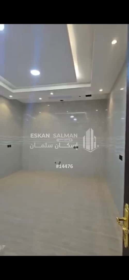 فيلا 200 متر مربع شرقية على شارع 15م الحمراء الثاني، الاحساء