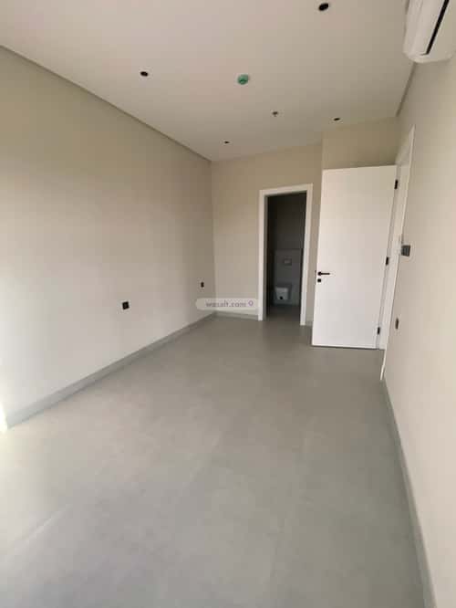 Building 750 SQM Facing West Al-Arid, North Riyadh, Riyadh