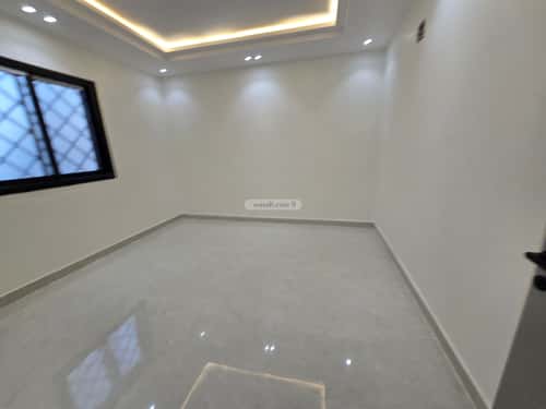 فيلا 211 متر مربع شرقية على شارع 20م بدر، جنوب الرياض، الرياض