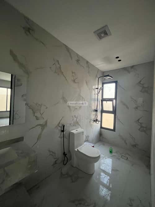 Apartment with 6 Bedrooms Teebh, Aldammam
