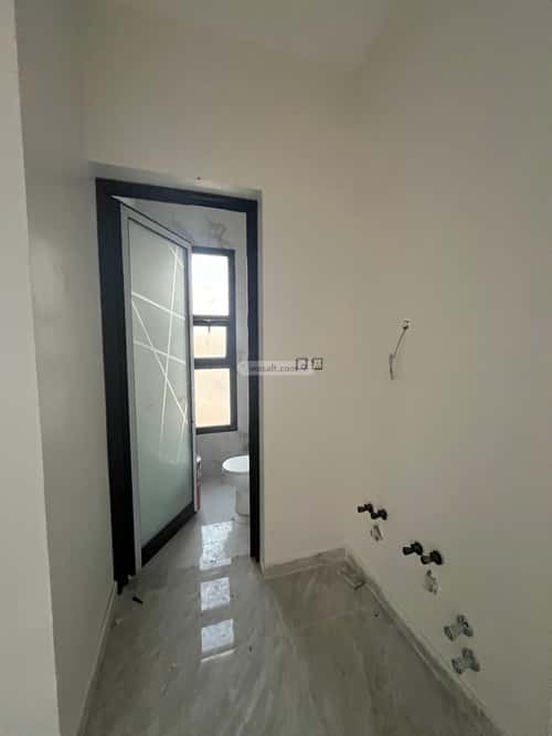 Apartment with 6 Bedrooms Teebh, Aldammam
