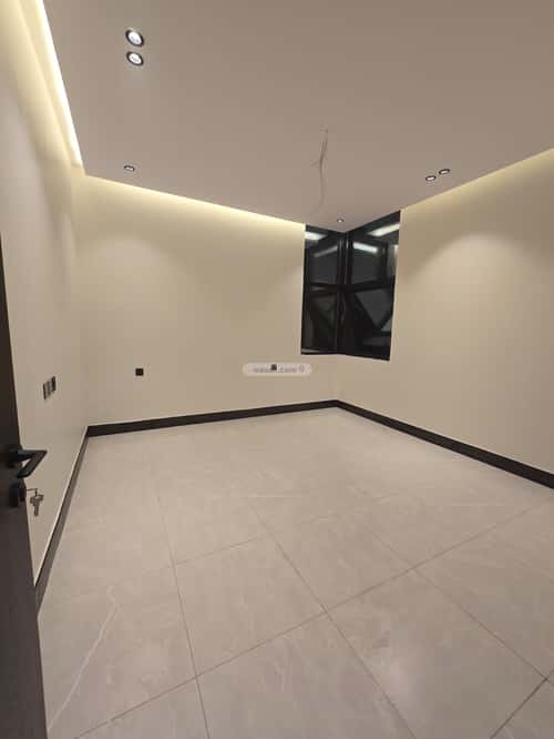 شقة 4 غرف في الروضة