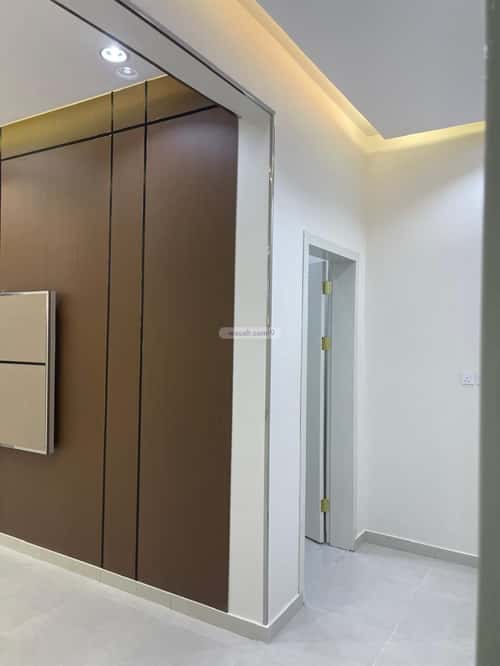 Floor 600 SQM with 4 Bedrooms Prince Sultan, Bisha