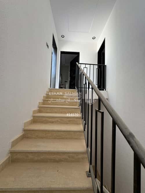 9 bedroom villa in Al Janadriyah