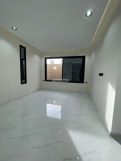 Villa 300 SQM Facing East on 20m Width Street Al Tadamun, Khamis Mushait