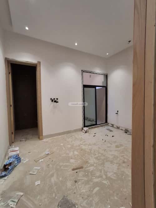 Floor 251.61 SQM with 5 Bedrooms Tuwaiq, West Riyadh, Riyadh