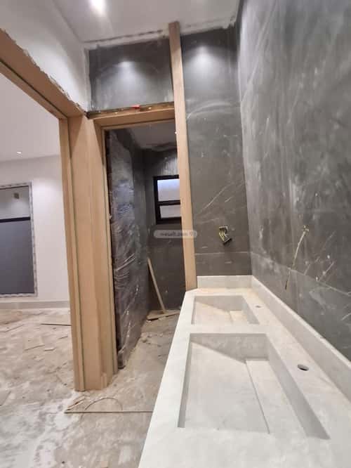 5 bedroom floor in Tuwaiq