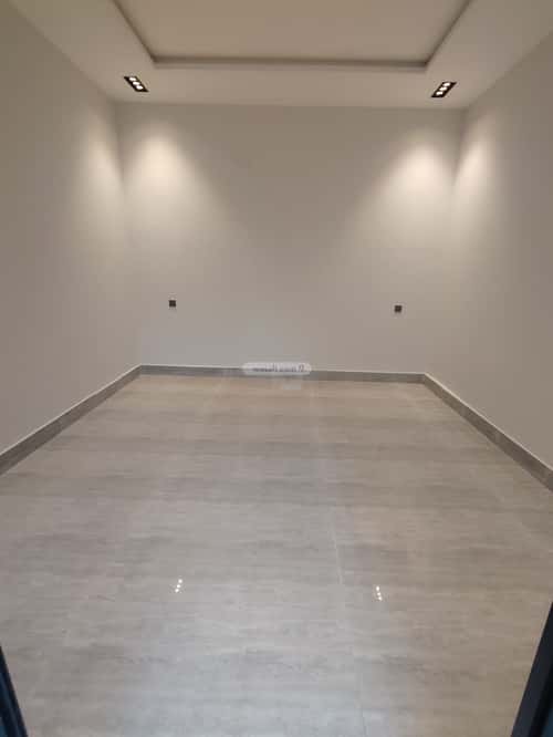 3 bedroom floor in Al Rimal
