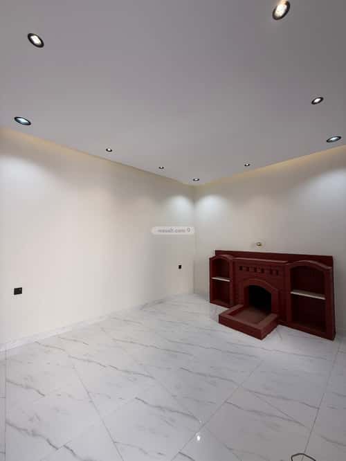 Villa 300 SQM Facing East on 20m Width Street North Of Solidarity, Khamis Mushait