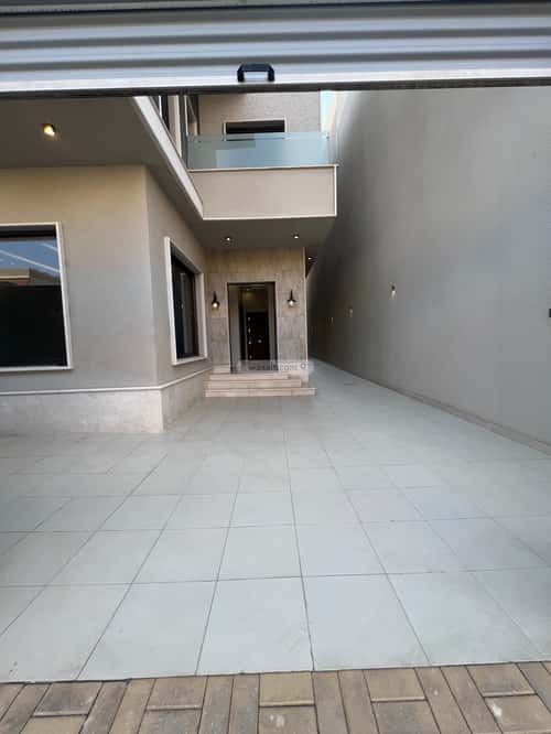 Villa 250 SQM Facing South on 20m Width Street Al-Yarmouk, Khamis Mushait