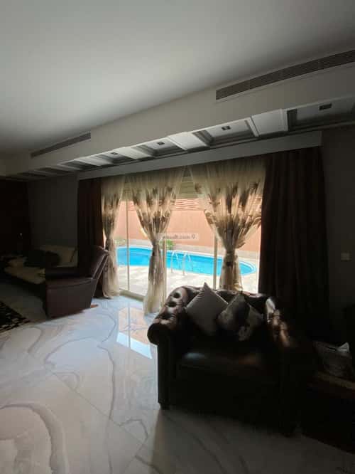 فيلا 379 متر مربع جنوبية على شارع 15م البساتين، شمال جدة، جدة