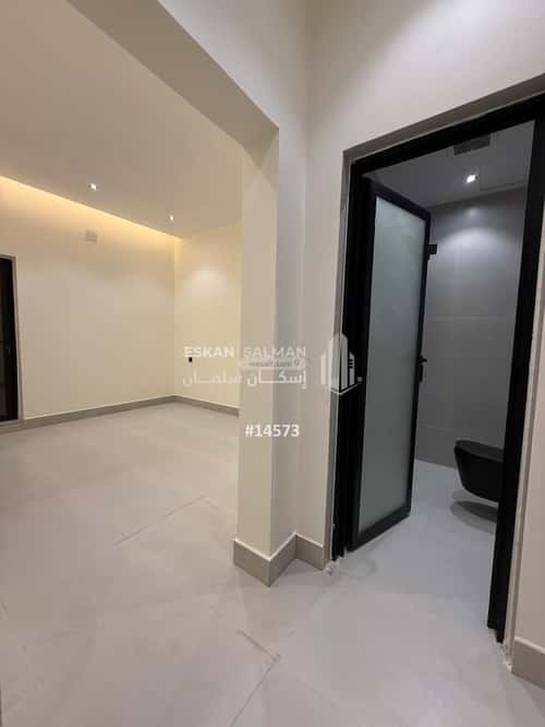 8 bedroom apartment in Al Janadriyah