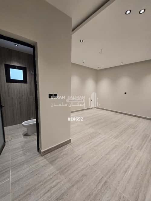 فيلا 270 متر مربع جنوبية على شارع 15م الدانة، الاحساء