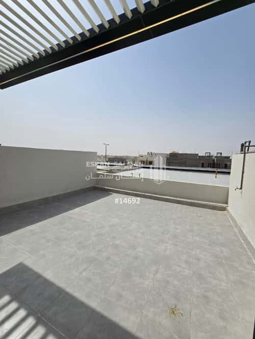 فيلا 270 متر مربع جنوبية على شارع 15م الدانة، الاحساء