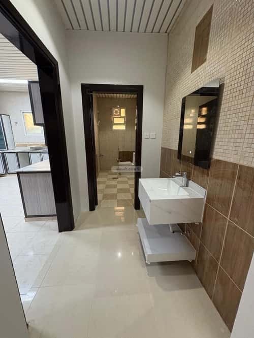 Floor 625 SQM with 6 Bedrooms King Faisal, East Riyadh, Riyadh