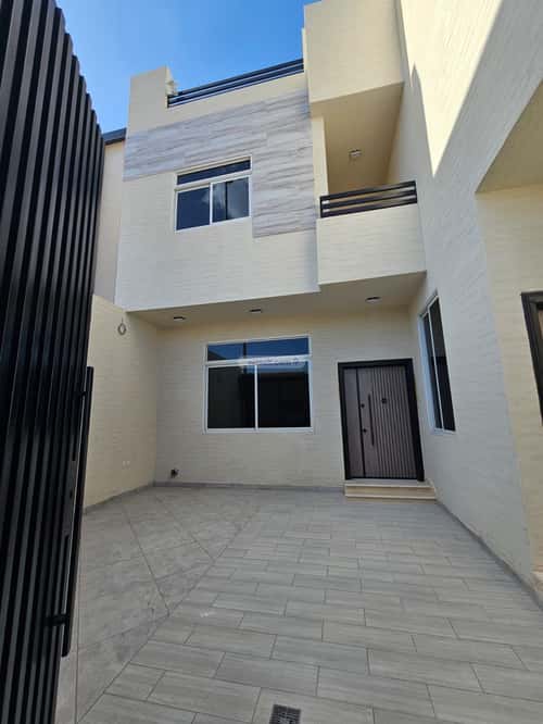 فيلا 215 متر مربع جنوبية على شارع 14م نبلاء، المدينة المنورة