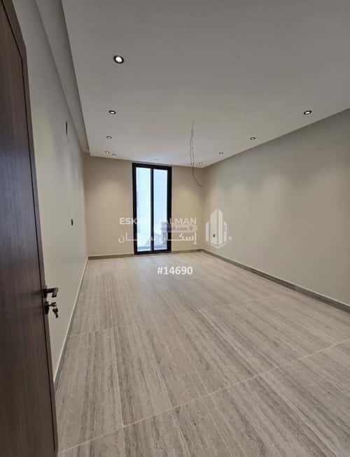 فيلا 270 متر مربع شمالية على شارع 15م الدانة، الاحساء