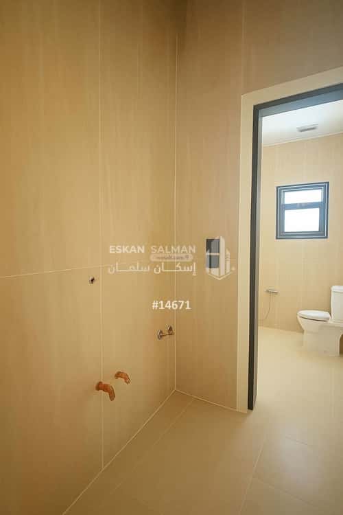 فيلا 250 متر مربع غربية على شارع 15م المصيف، القطيف