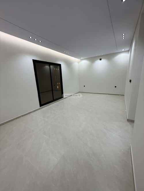 فيلا 275 متر مربع شرقية على شارع 20م الندوة، شرق الرياض، الرياض