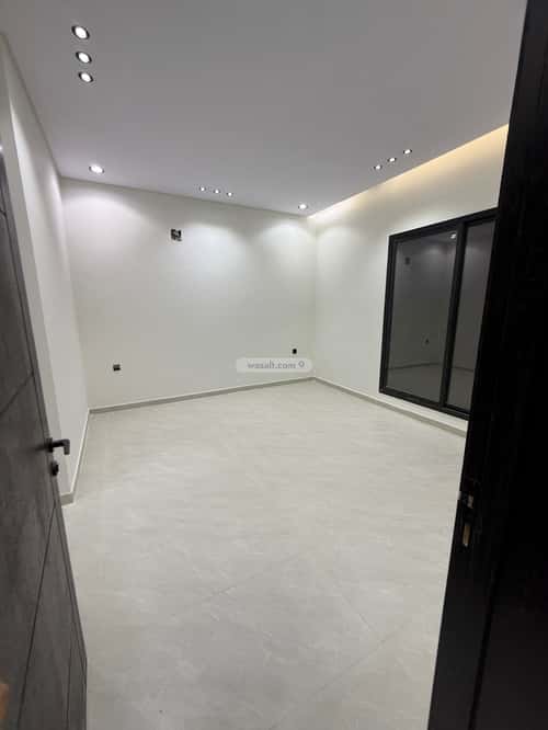 فيلا 275 متر مربع شرقية على شارع 20م الندوة، شرق الرياض، الرياض