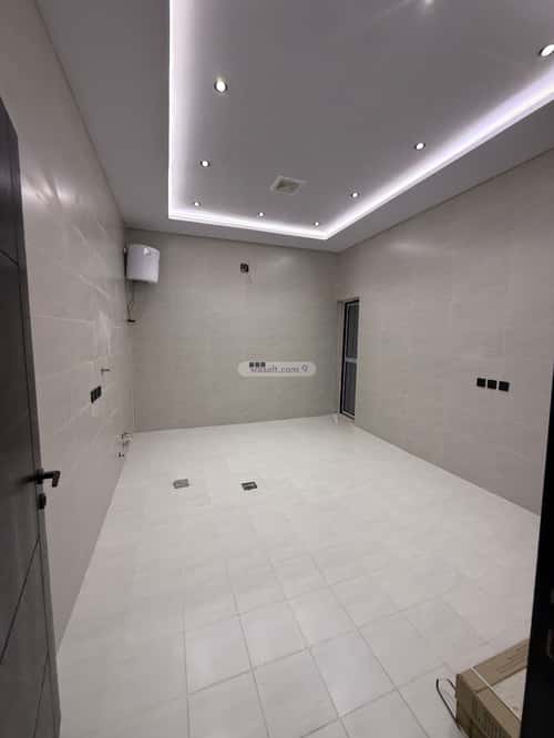 Floor with 6 Bedrooms Al- Nadwah, East Riyadh, Riyadh