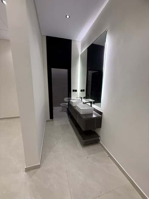 Floor with 6 Bedrooms Al- Nadwah, East Riyadh, Riyadh