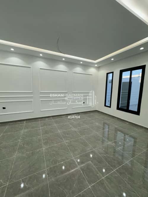 Floor 300 SQM with 5 Bedrooms Al Salyhyah, East Jeddah, Jeddah