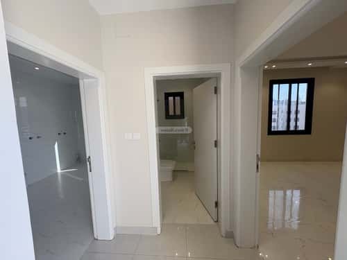 فيلا 484.89 متر مربع شرقية على شارع 20م القراحين، الطائف