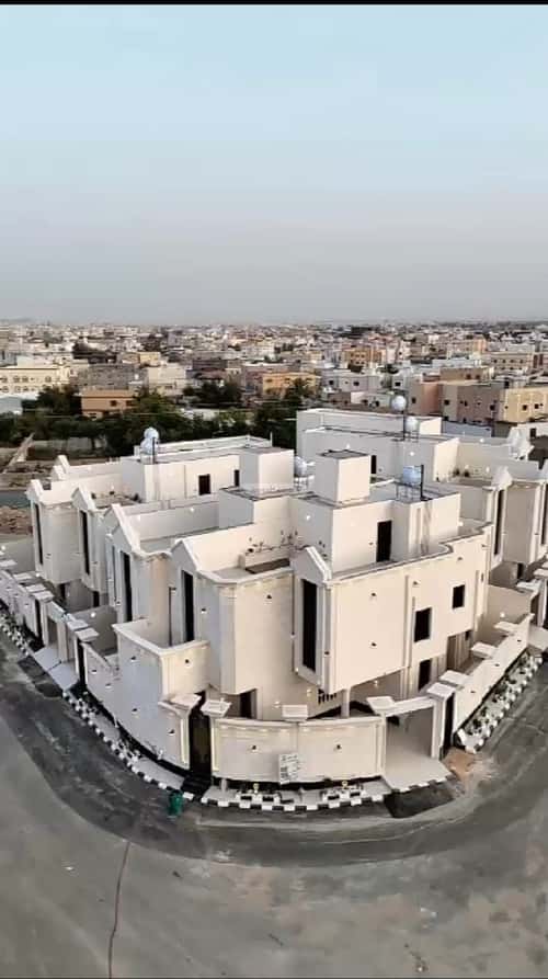 فيلا 318.79 متر مربع شمالية على شارع 15م الواسط، الطائف