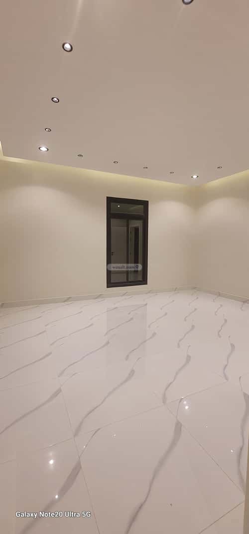 دور 5 غرف في الجنادرية