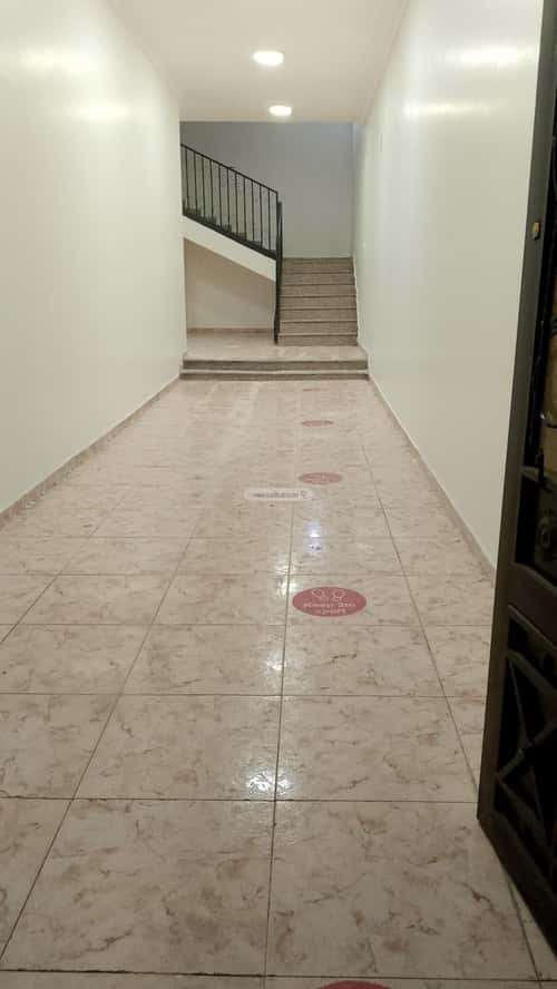 Building 900 SQM Facing West Twaeeq, West Riyadh, Riyadh