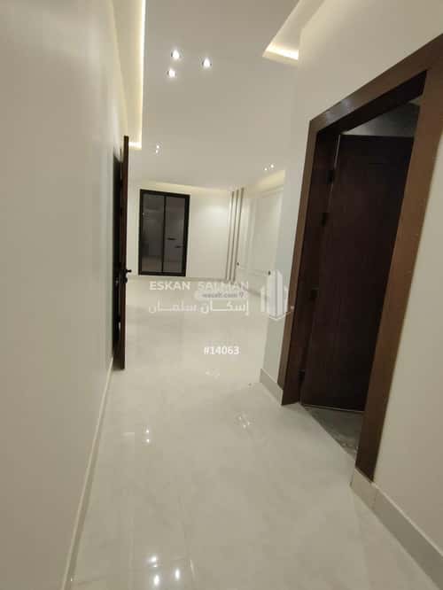 فيلا 8 غرف في الجنادرية