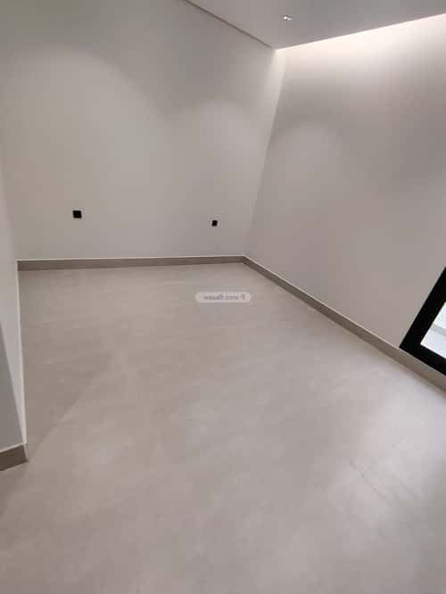 4 bedroom villa in Al Janadriyah