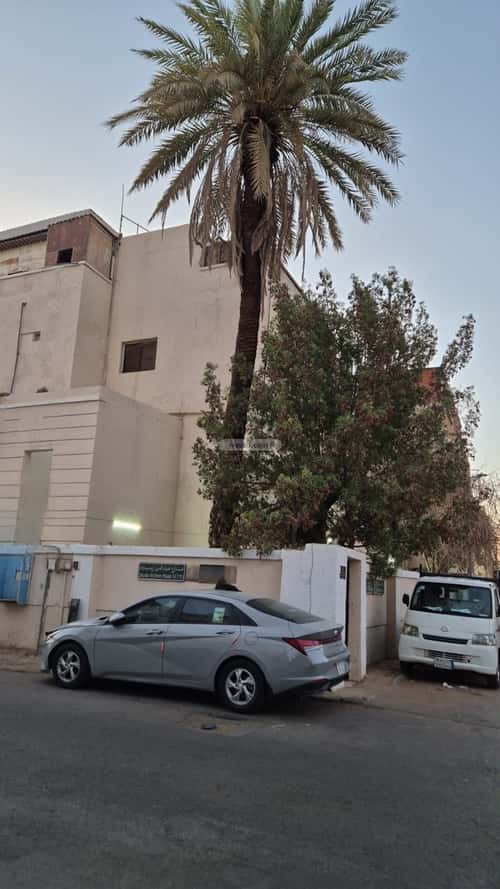 Land 524.5 SQM Facing South East on 15m Width Street Meshrefah, North Jeddah, Jeddah