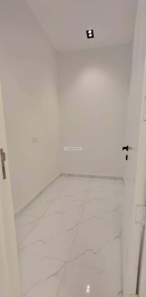 Floor 175.89 SQM with 3 Bedrooms Al-Janadriyah, East Riyadh, Riyadh