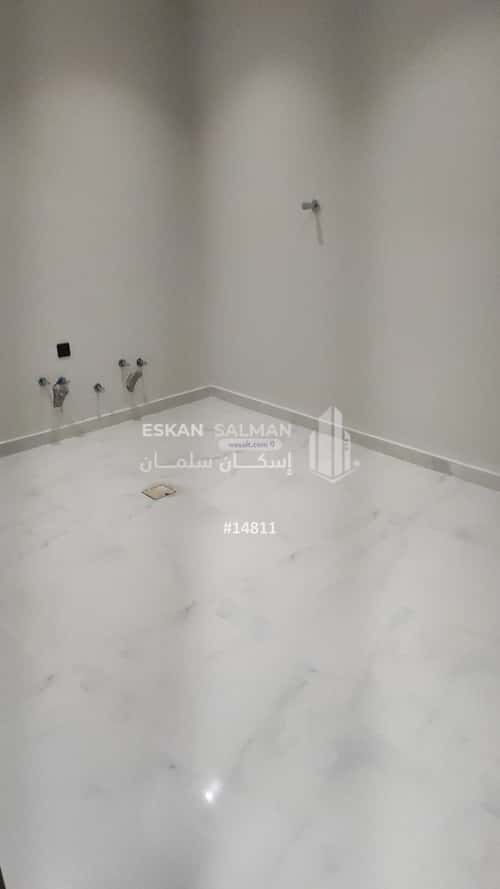 شقة 8 غرف في الجنادرية