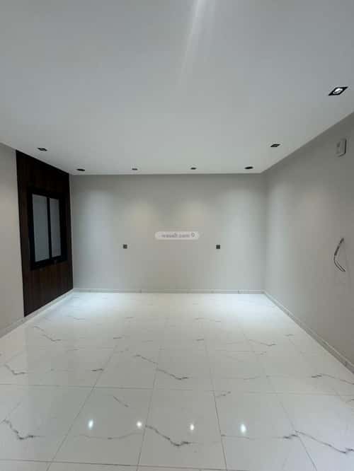 فيلا 300 متر مربع شرقية على شارع 15م العكيشية، مكة المكرمة